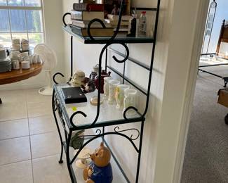 $150 Bakers rack 31W 15D 69H