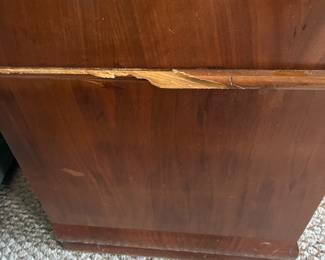 $140 Lane Cedar chest 18W 18D 22H (damage on left side)