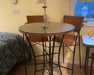 Wicker/Rattan high Table and Bar Chairs