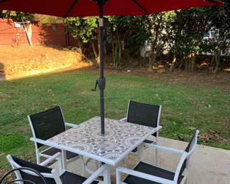 Outdoor dining set