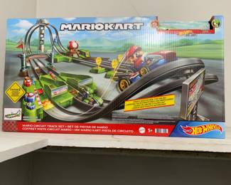 Hot Wheels Mariocart track