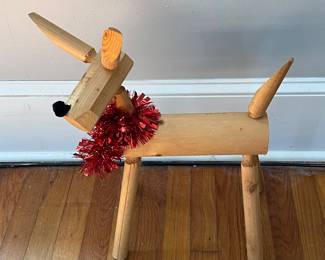 Wooden reindeer