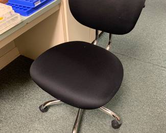 Nice office chair 