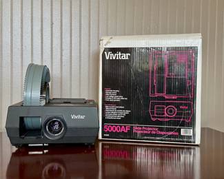 Vivitar 5000AF 35mm slide projector.