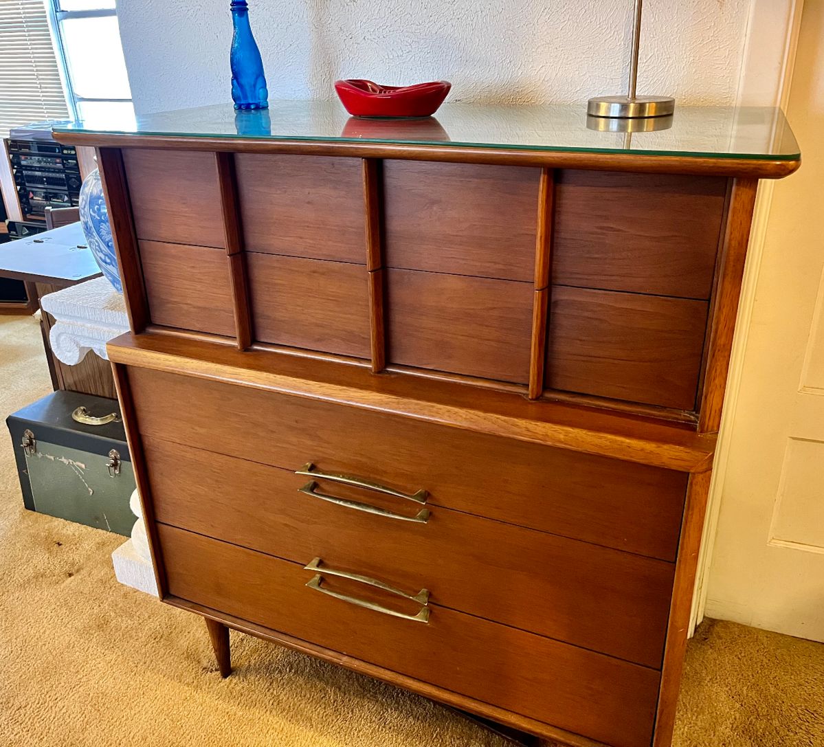 MCM Kent Coffey The Eloquence Collection Tallboy Dresser