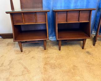 MCM Kent Coffey The Eloquence Collection Nightstands