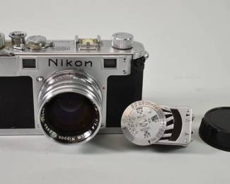 Vintage Nikon 35 mm Camera