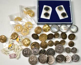Vintage Buttons & Button Toppers