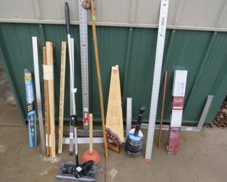 Lot 392. Garage Stew