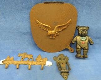 Lot 364. Cast iron figurines and decorations