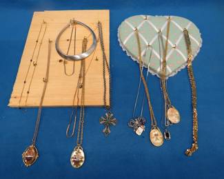 Lot 152. Necklaces including Sarah Coventry, Park Lake, and more
