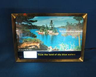 Lot 13. Working back-lit Hamm's sign.&nbsp; 20" x 14" x 2 1/2".&nbsp; See photos for cracked glass.