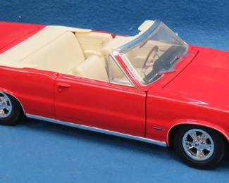 Lot 31. Maisto 1965 Pontiac GTO 1/18 Scale Die Cast Model