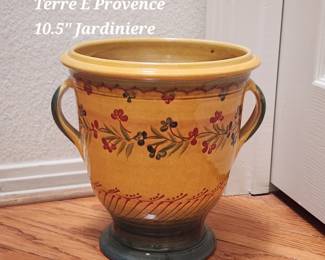 Terre E. Provence 10 1/2" jardiniere planter pot