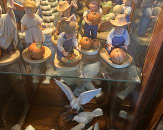 Denim days figurines 