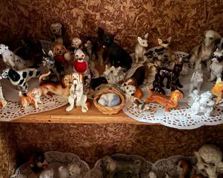 Dog figures 