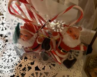 Small flocked Santa’s 