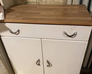 Metal base w wood block top 