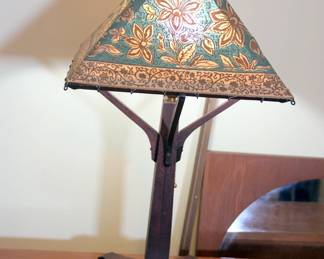 Wooden Craftsman Style Lamp