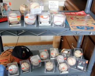 Autographed Baseballs (Tom Seaver, Harmon Killebrew, Joe Nuxhall, Hank Aaron, Ken Griffey Jr., Joe Morgan, Marty & Thom Brennaman, Jeff Brantley, Mark Mcgwire, Ferguson Jenkins, Vida Blue, Mario Soto, Leo Cardenas, Danny Graves, Joey Jay, Hank Bauer)