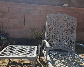 Metal Lounge Chair, with Cushions & End Table 