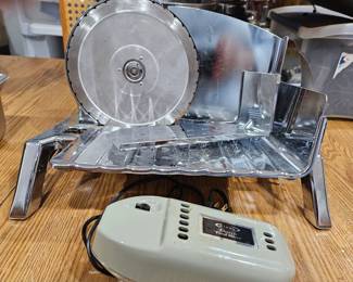 Vintage Rival 1030V Slicer 