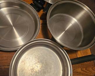 (4) Piece Amway Pans 
