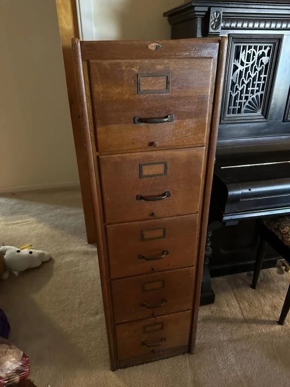 Van Alstyne Estate Downsizing Online Auction starts on 2/2/2024