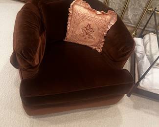 Great brown chair 250.00