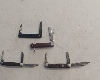 4 Pocket Knives