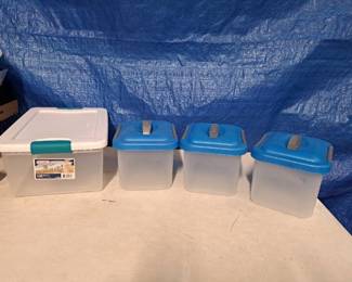 4 storage containers