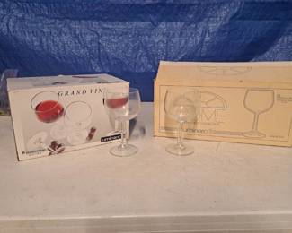 6 piece and 8 piece 13oz wine glasses
