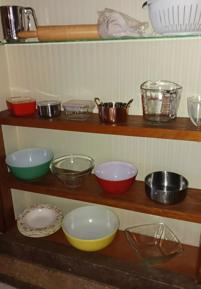 Tiverton Estate Sale SAT 2/10 8 starts on 2/10/2024