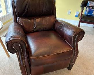 	#14	Lane leather recliner	 $100.00 				