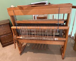 	#76	Harrisville Designs New Hampshire Loom with accessories - large	 $500.00 				