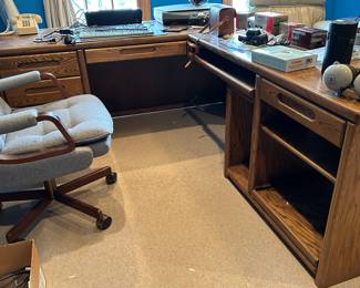 	#32	Oak L shaped desk  56x20x29 & 68x30x29	 $50.00 				