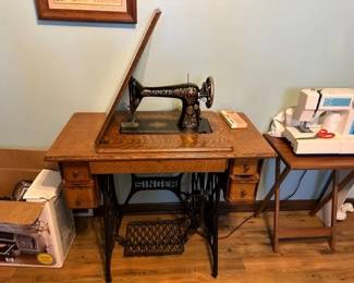 Singer Treadle Sewing Machine