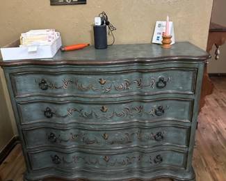 4 Drawer Chest