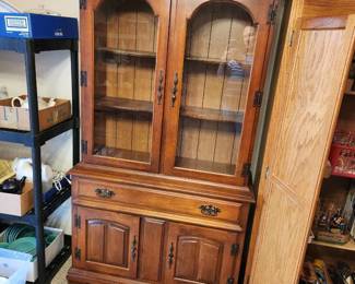 Pennsburgh Banor maple hutch 70 x 38 x 15