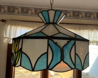 Stained glass hanging light(light has been disconnected for purchase)