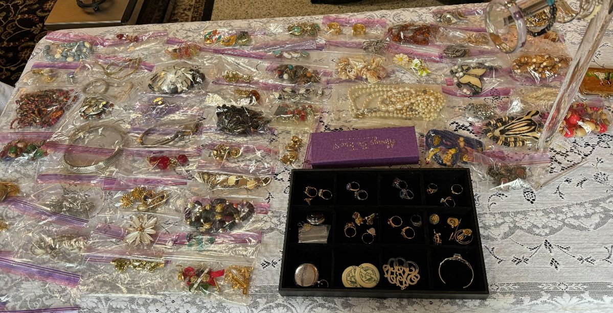 Blue Willow Estate Sale Services in Booneville, MS starts on 2/10/2024