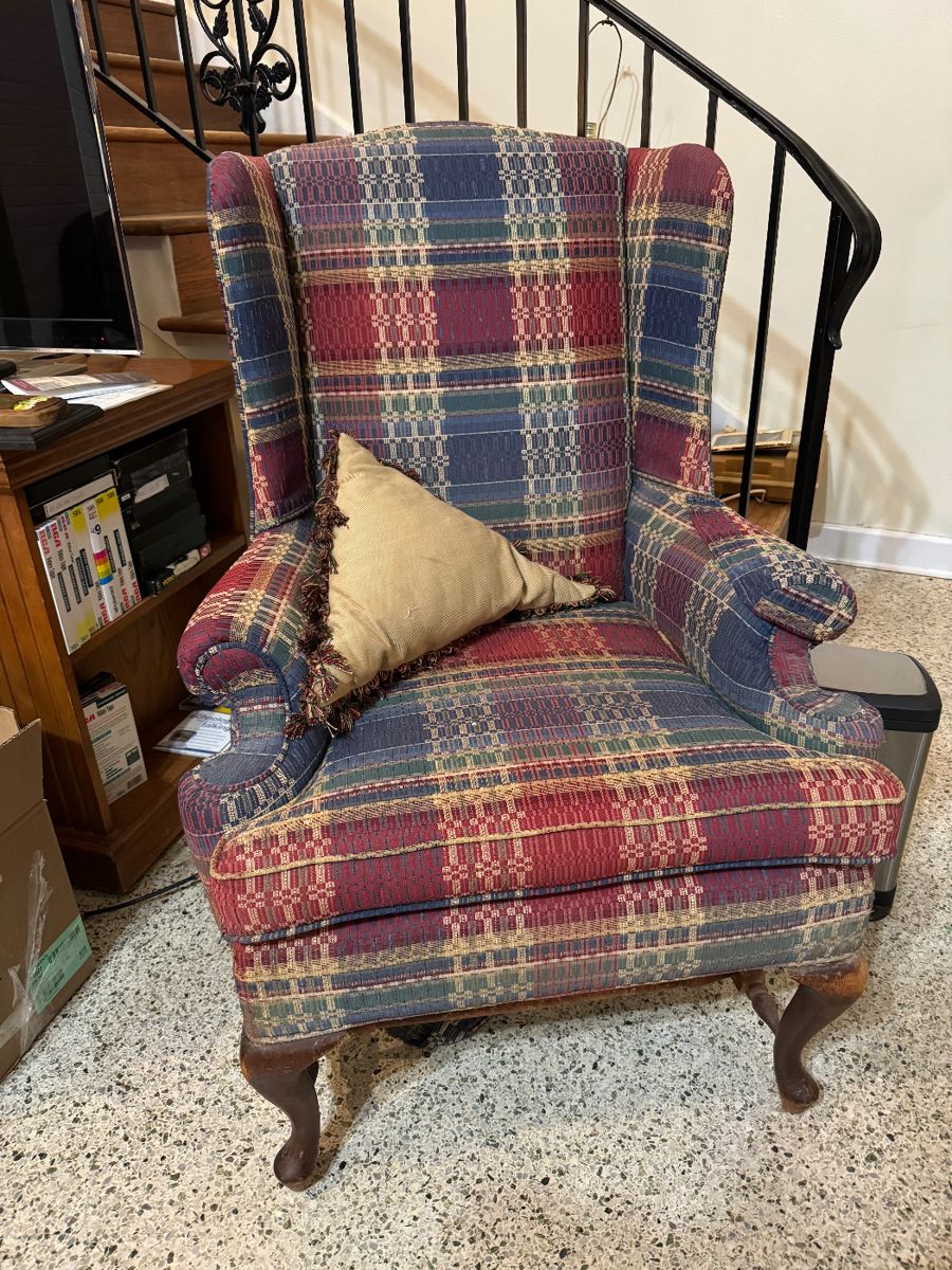 Blue Willow Estate Sale Services in Booneville, MS starts on 2/10/2024