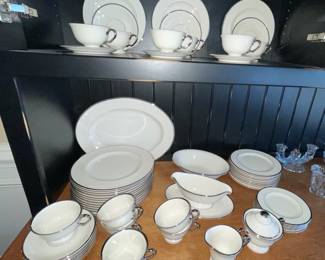 Pickard "Mist" porcelain china (58 pieces)
