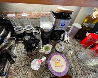 small appliances: Ninja personal blenders, Keurig single serve coffee maker, Cusinart coffee maker, blander, Cusinart can opener