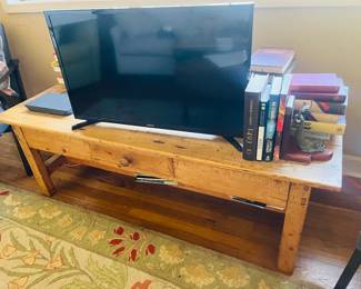 Rustic farmhouse coffee table