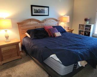 Broyhill bedroom suite