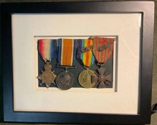 WW1 MedalsFrench Bronze Cross, British War King George V, Mons Star Victory Medal