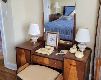 Art deco vanity and bench with bakelite drawer pulls