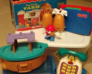 "Grandma's Attic" in Augusta, GA. Starts Closing Thu 2/8 at 8p. Pickup is Sat 2/10 from 11-3p. Please click here to view more photos, descriptions, and current bids:&nbsp;https://ctbids.com/estate-sale/26614