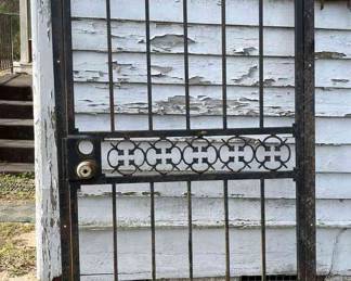 "Grandma's Attic" in Augusta, GA. Starts Closing Thu 2/8 at 8p. Pickup is Sat 2/10 from 11-3p. Please click here to view more photos, descriptions, and current bids:&nbsp;https://ctbids.com/estate-sale/26614